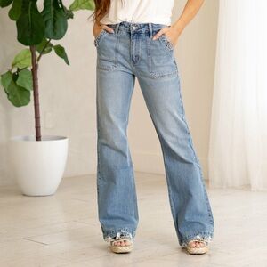 NWT KanCan High Rise Wide Flate Baggy Distressed Blue Jeans